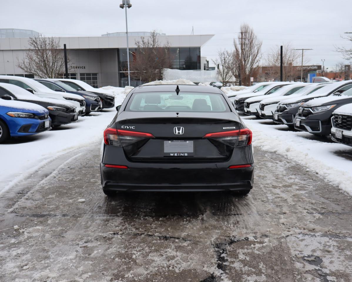 2022 Honda Civic Touring 4dr Sedan Photo