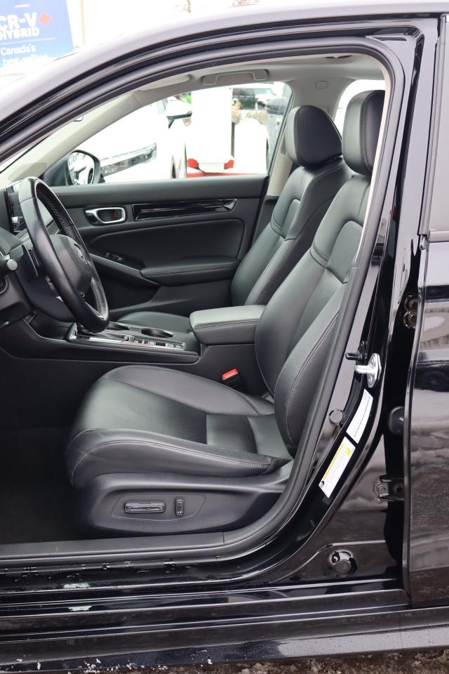 2022 Honda Civic Touring 4dr Sedan Photo