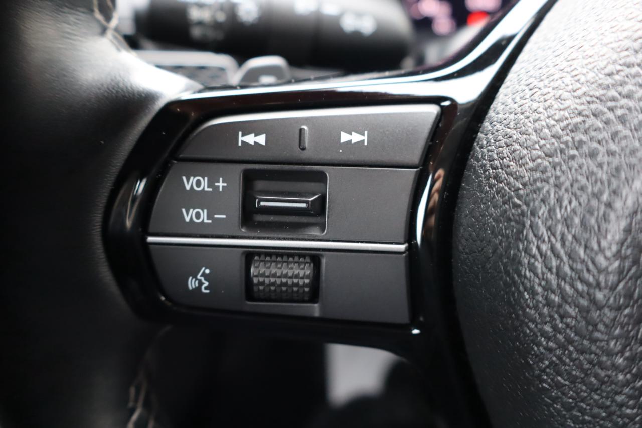 2022 Honda Civic Touring 4dr Sedan Photo