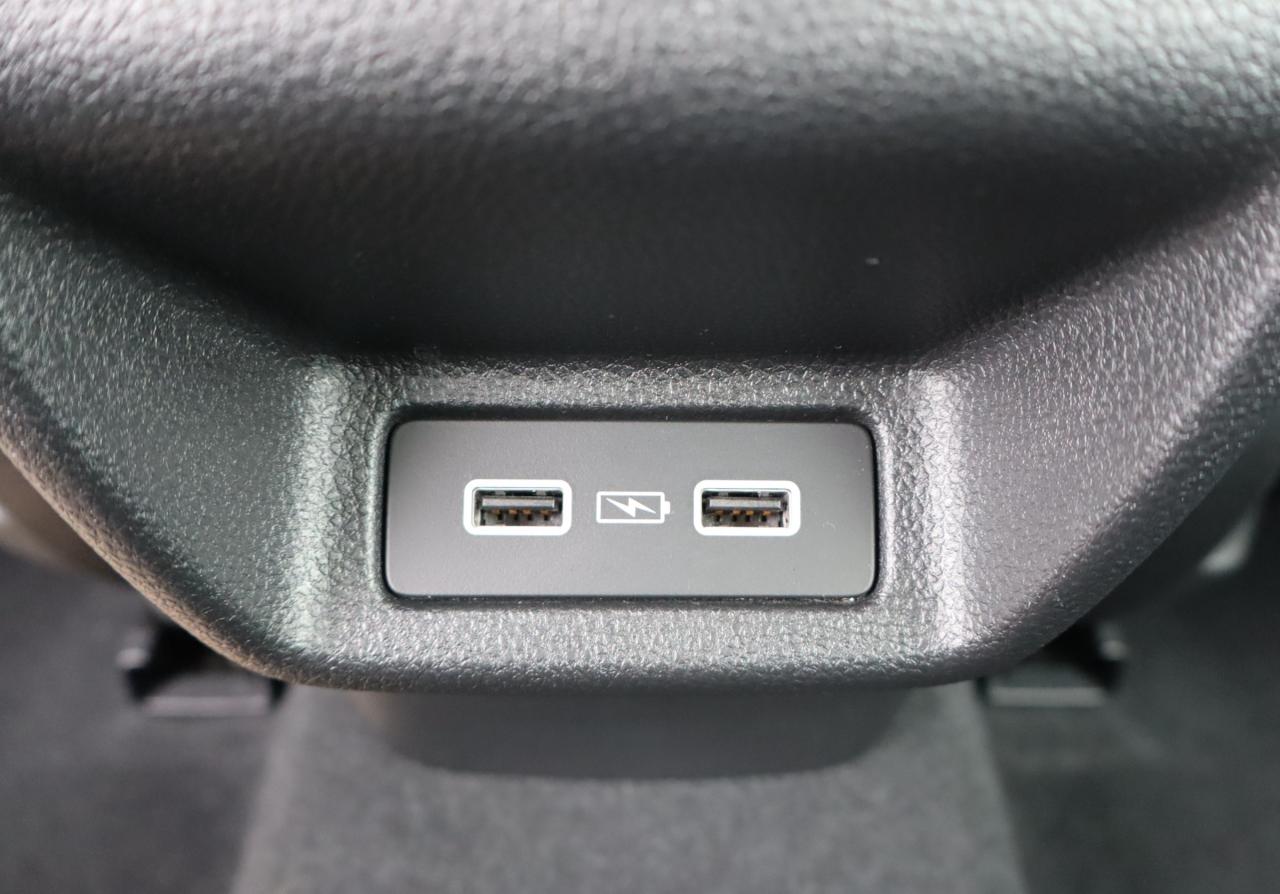 2022 Honda Civic Touring 4dr Sedan Photo