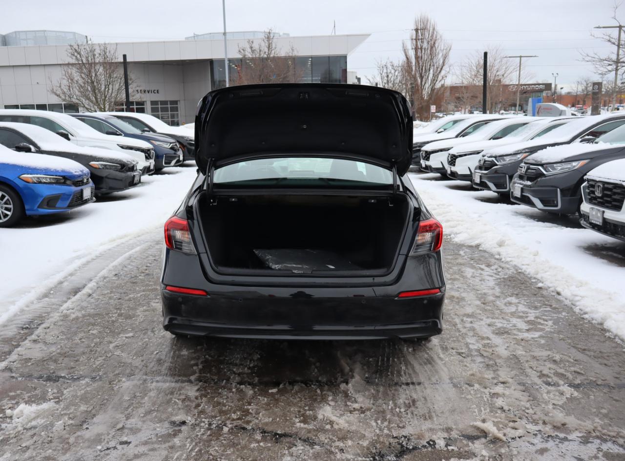 2022 Honda Civic Touring 4dr Sedan Photo