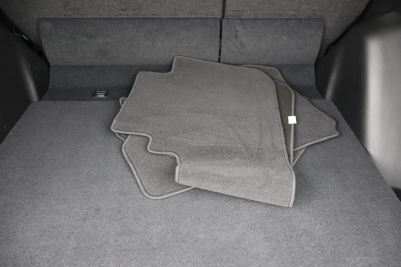 2024 Honda CR-V Hybrid Touring 4dr All-Wheel Drive Photo