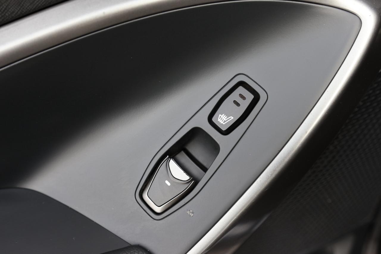 2018 Hyundai Santa Fe XL XL-LIMITED-AWD-7PASS-R STARTER/NAV/PANO ROOF/B CAM Photo