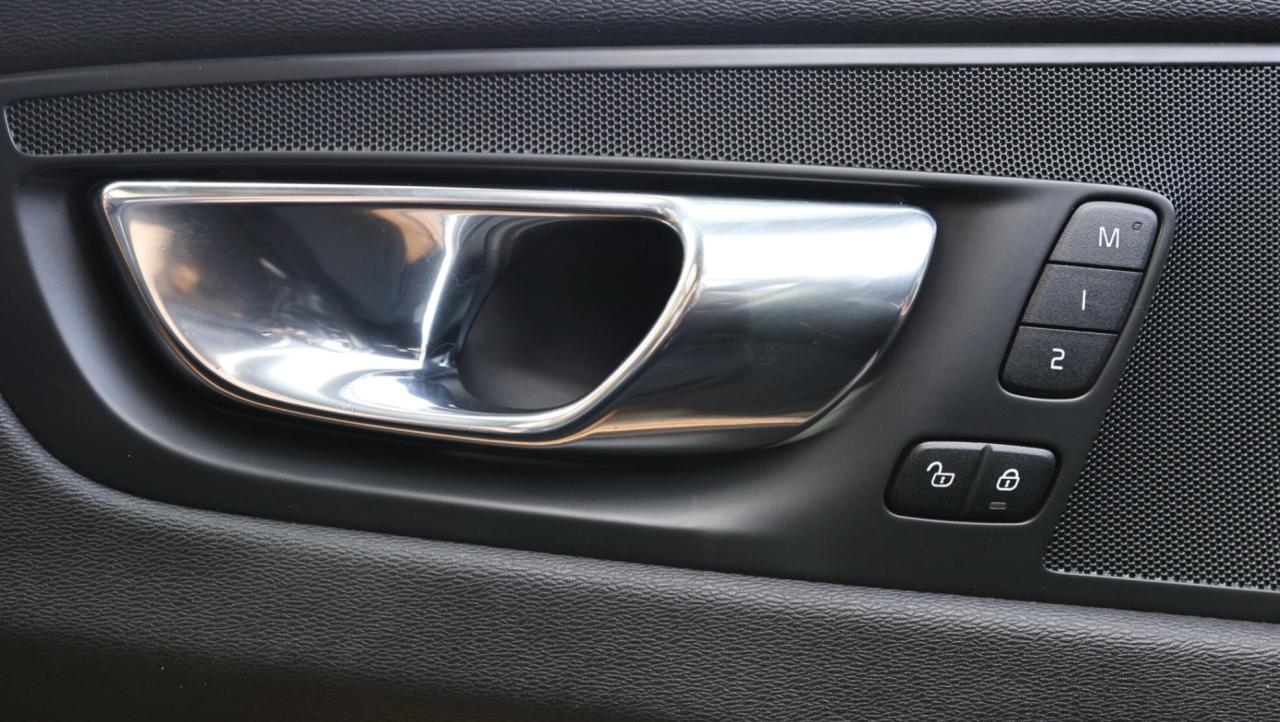 2019 Volvo XC60 T6-AWD-INSCRIPTION/360CAM/B CAM/ADAPT CRUISE/PANOR Photo