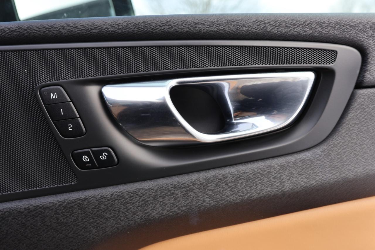 2019 Volvo XC60 T6-AWD-INSCRIPTION/360CAM/B CAM/ADAPT CRUISE/PANOR Photo