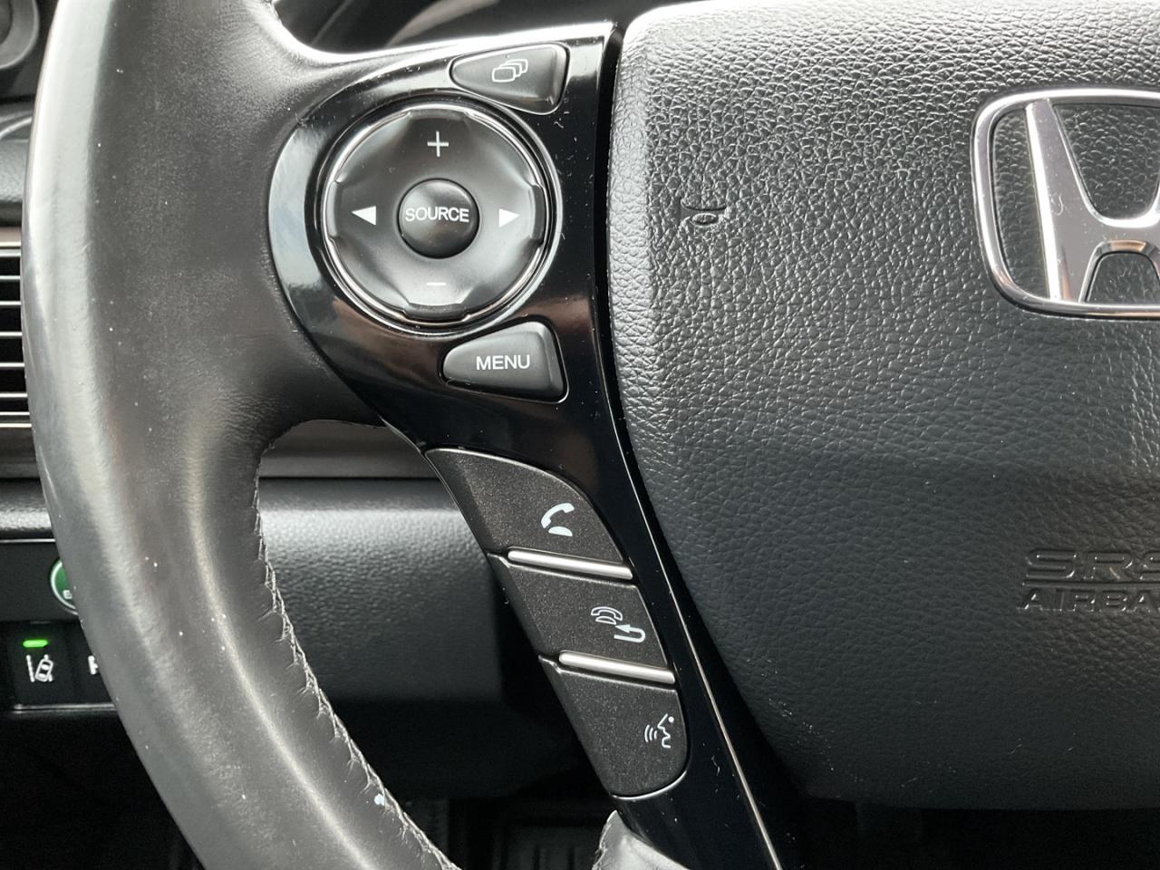 2017 Honda Accord Touring - LTHR! NAV! BACK-UP/BLIND-SPOT CAM! SUNRO Photo