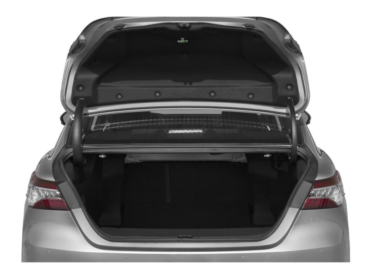 2018 Toyota Camry Hybrid XLE Photo