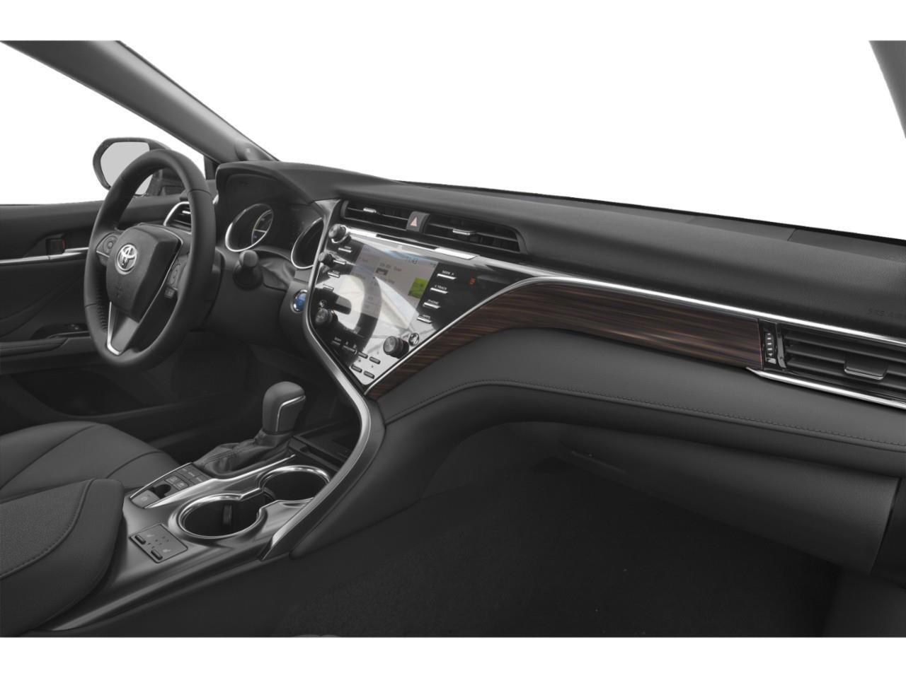 2018 Toyota Camry Hybrid XLE Photo