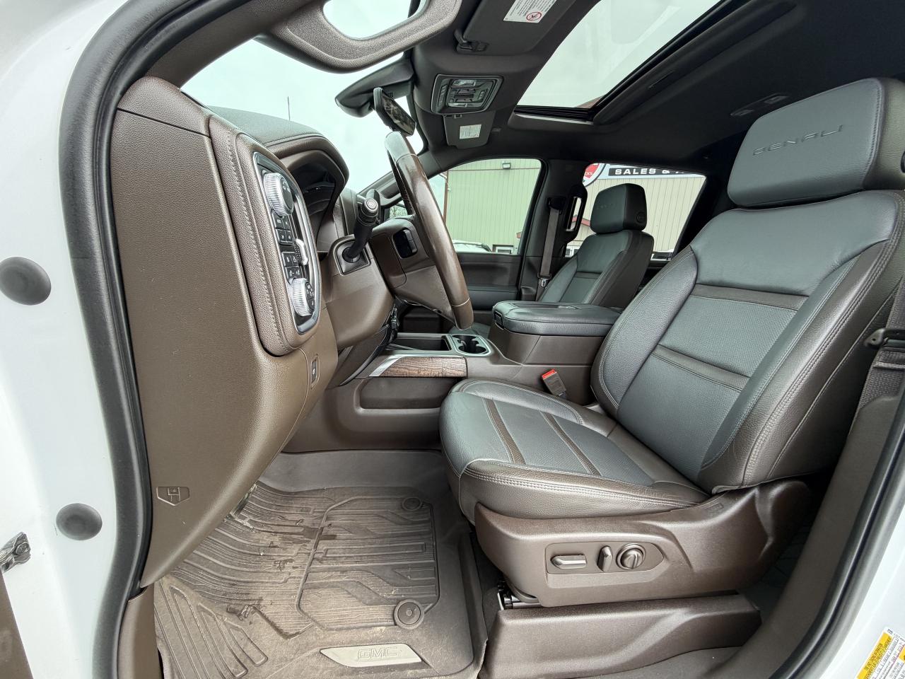 2021 GMC Sierra 3500HD 4WD Crew Cab 159  Denali Photo