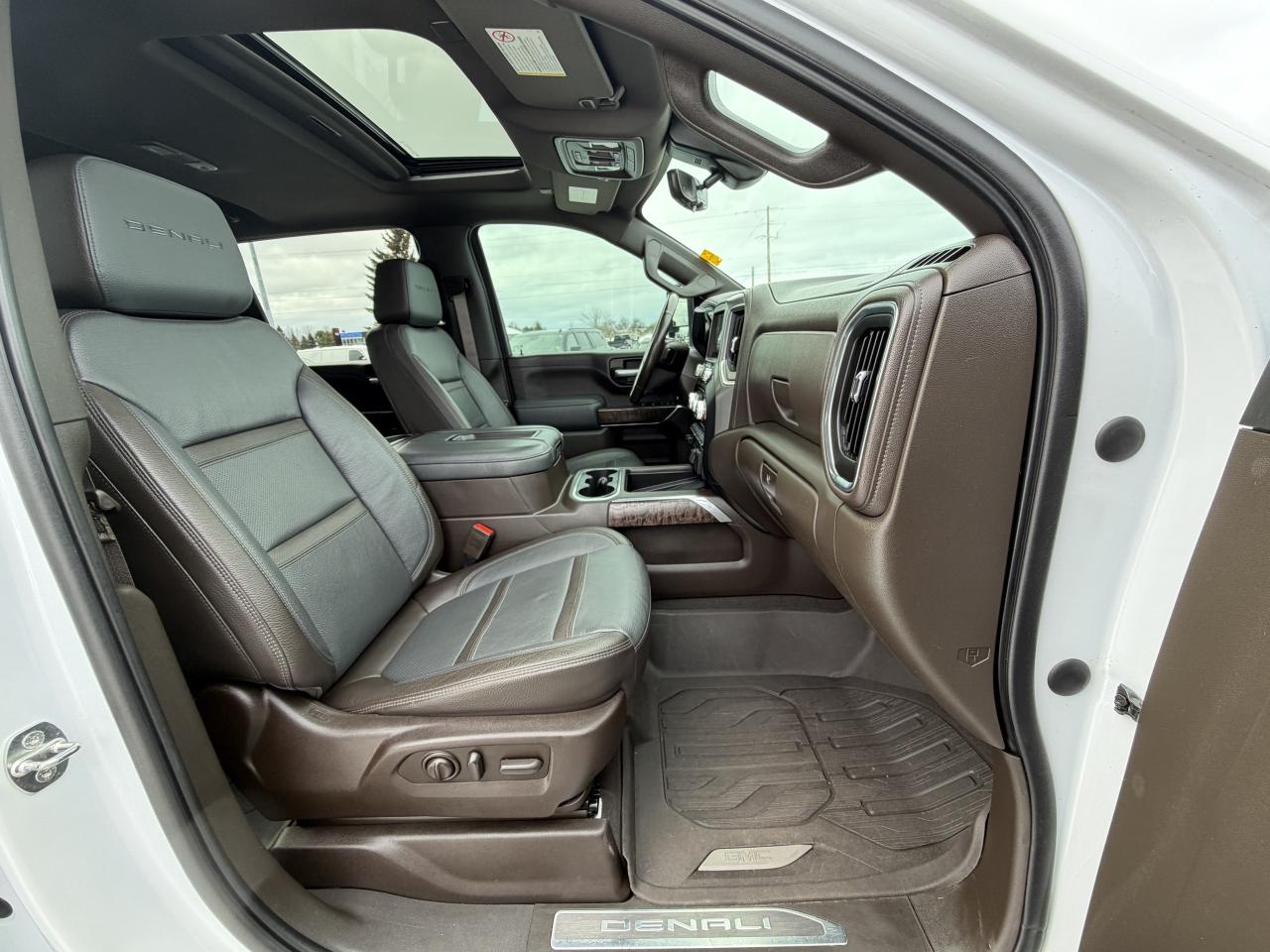 2021 GMC Sierra 3500HD 4WD Crew Cab 159  Denali Photo