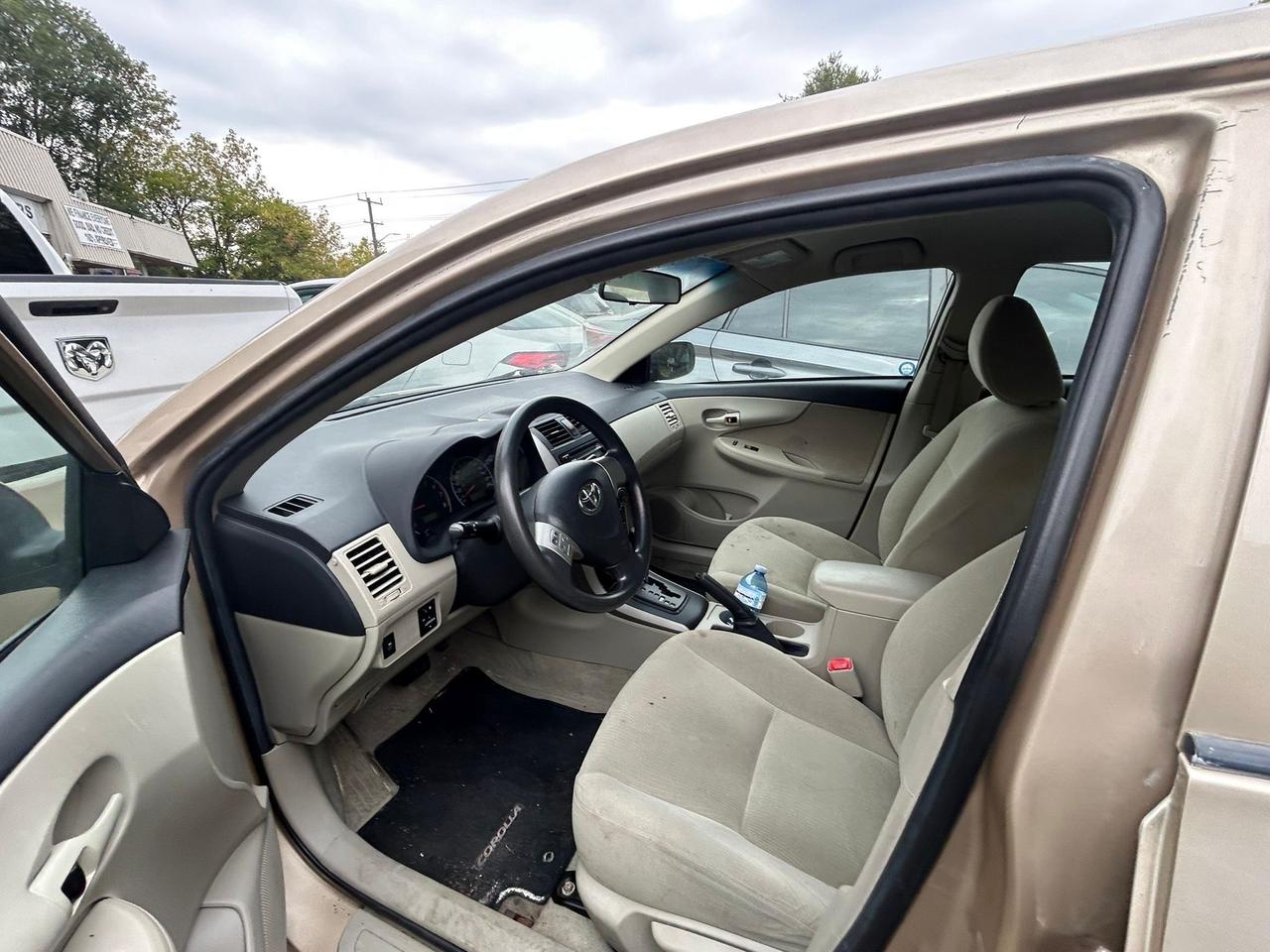 2013 Toyota Corolla 4dr Sdn Automatic CE Photo