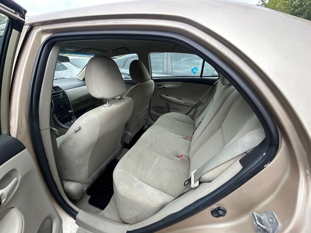 2013 Toyota Corolla 4dr Sdn Automatic CE Photo