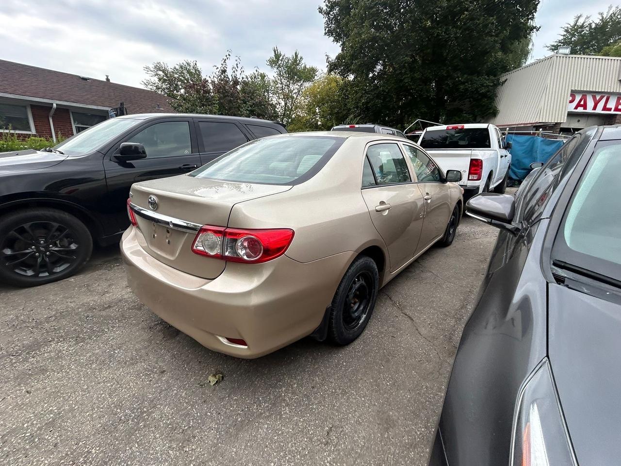 2013 Toyota Corolla 4dr Sdn Automatic CE Photo