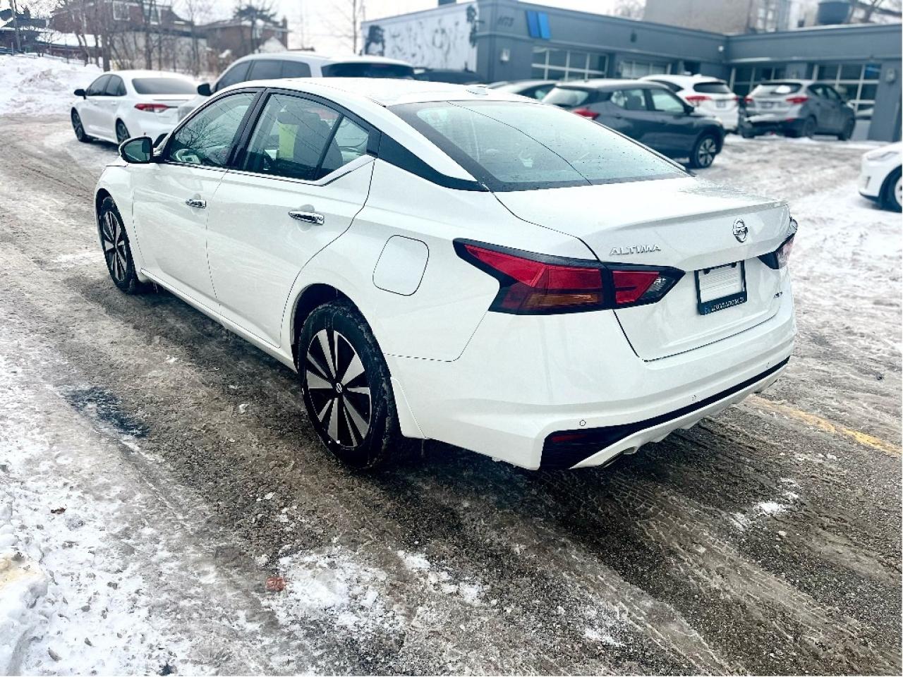 2020 Nissan Altima SV AWD CERTIFIED Photo
