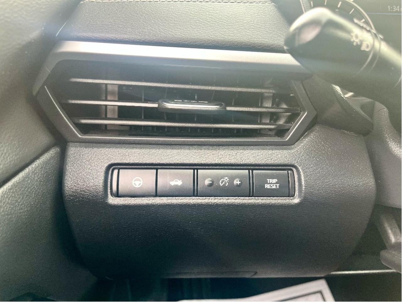 2020 Nissan Altima SV AWD CERTIFIED Photo