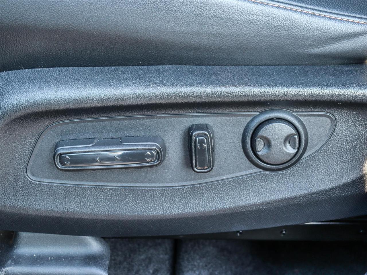 2024 Honda CR-V Hybrid EX-L HYBRID AWD LEATHER Photo