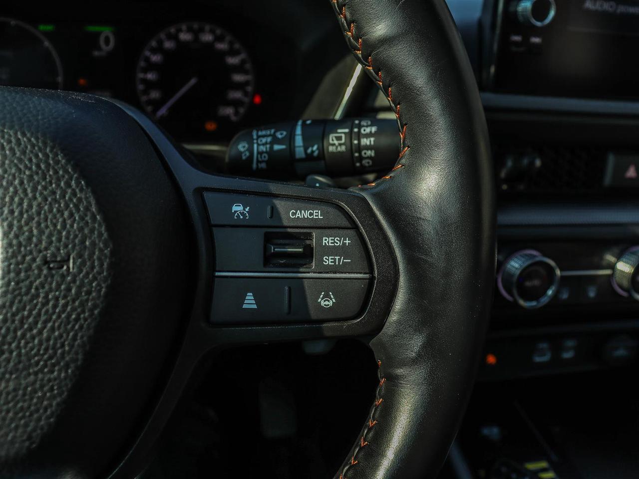 2024 Honda CR-V Hybrid EX-L HYBRID AWD LEATHER Photo