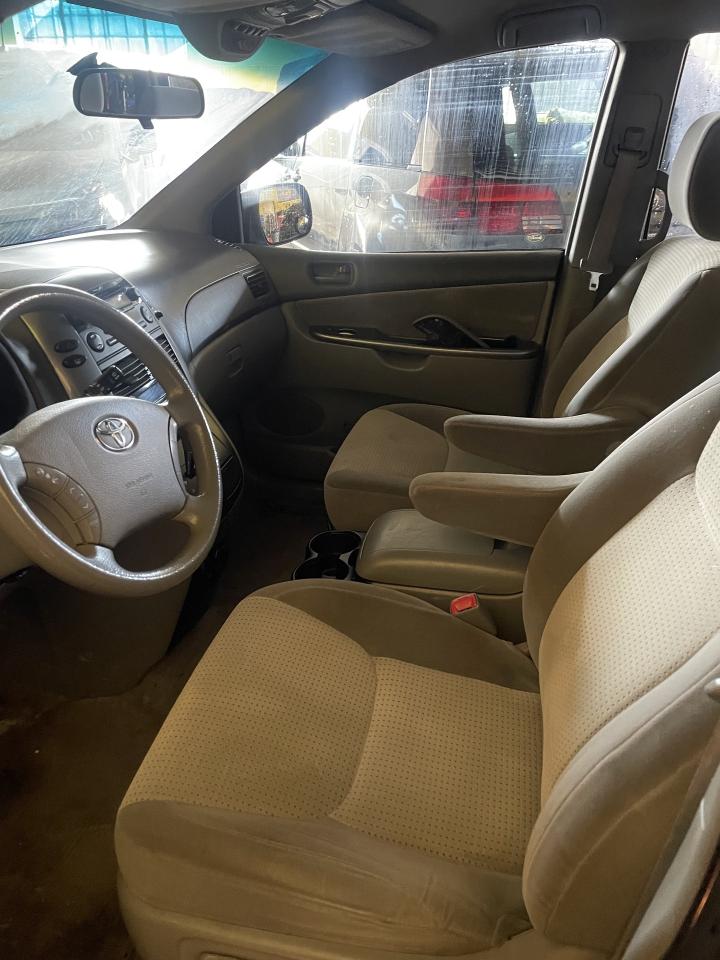 2009 Toyota Sienna 5dr LE ac alloys power seat Photo