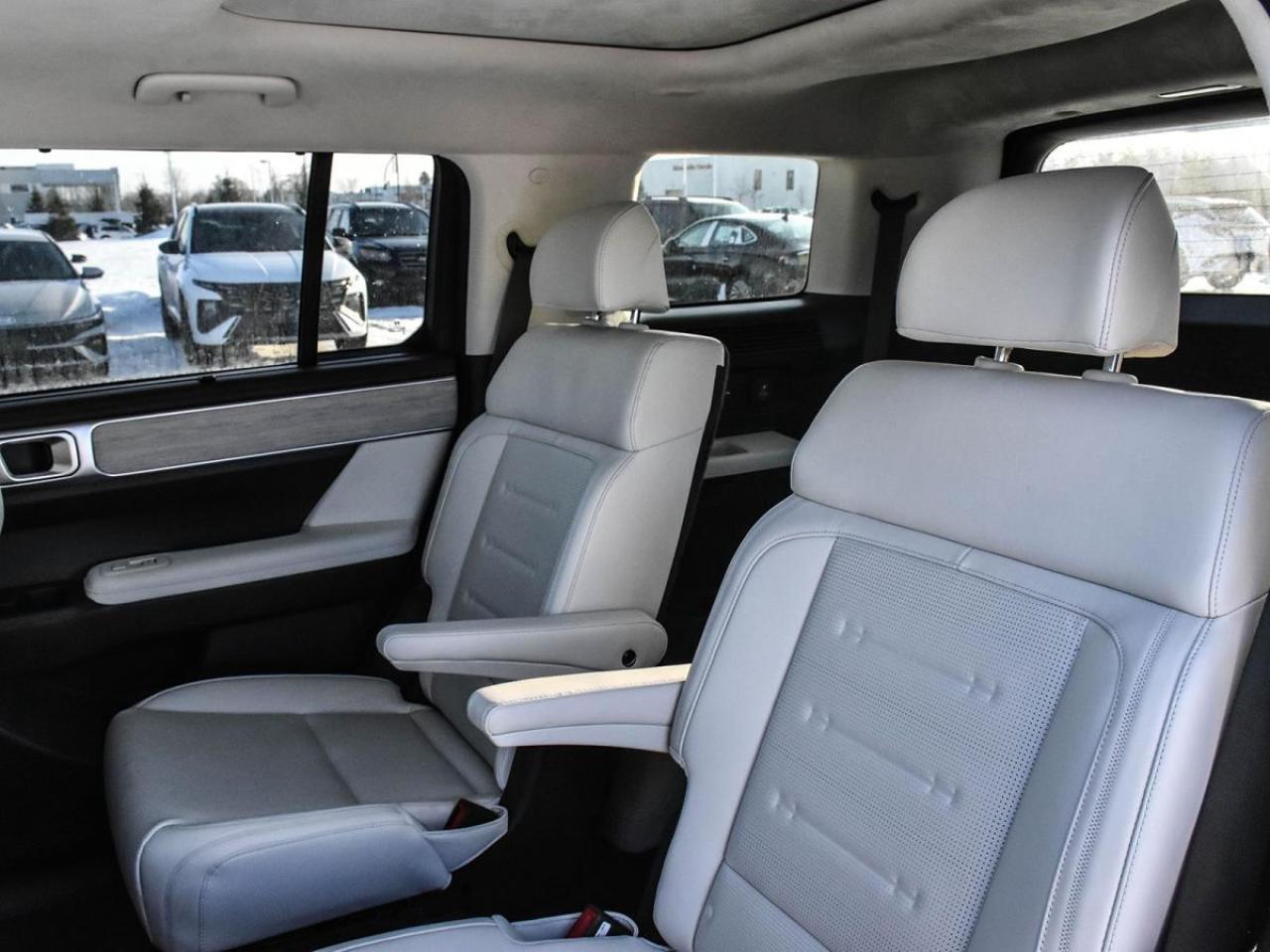 2025 Hyundai Santa Fe Ultimate Calligraphy used Photo