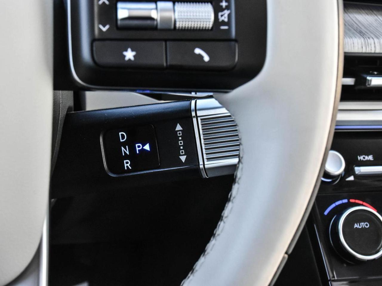 2025 Hyundai Santa Fe Ultimate Calligraphy used Photo