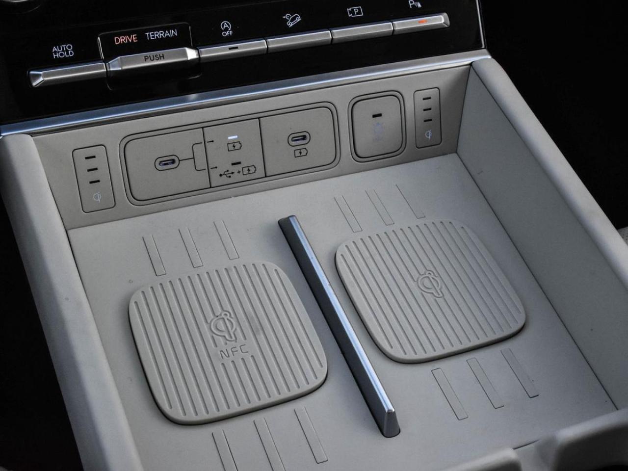 2025 Hyundai Santa Fe Ultimate Calligraphy used Photo