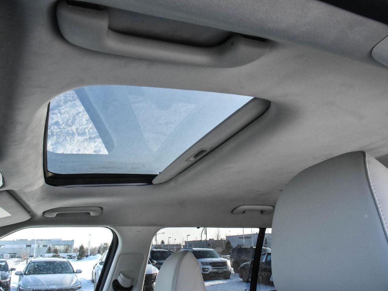 2025 Hyundai Santa Fe Ultimate Calligraphy AWD w/Beige Interior Photo