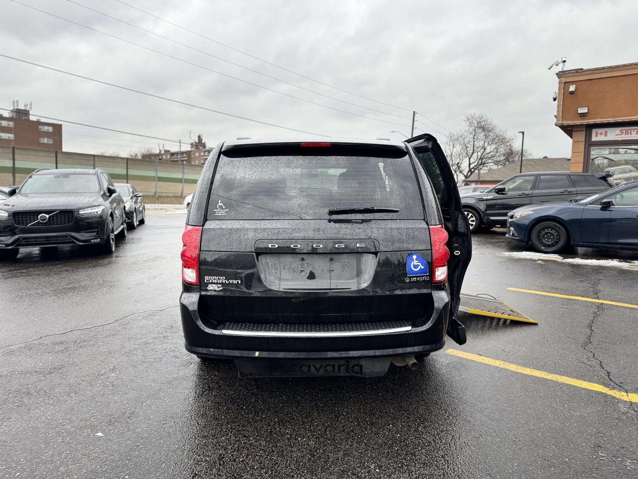 2015 Dodge Grand Caravan CANADA VALUE PACKAGE Photo2