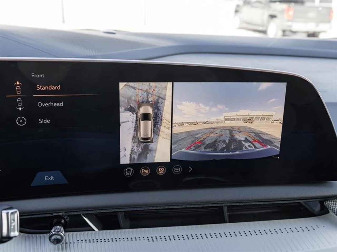 2026 Cadillac OPTIQ Premium Sport 4dr Photo