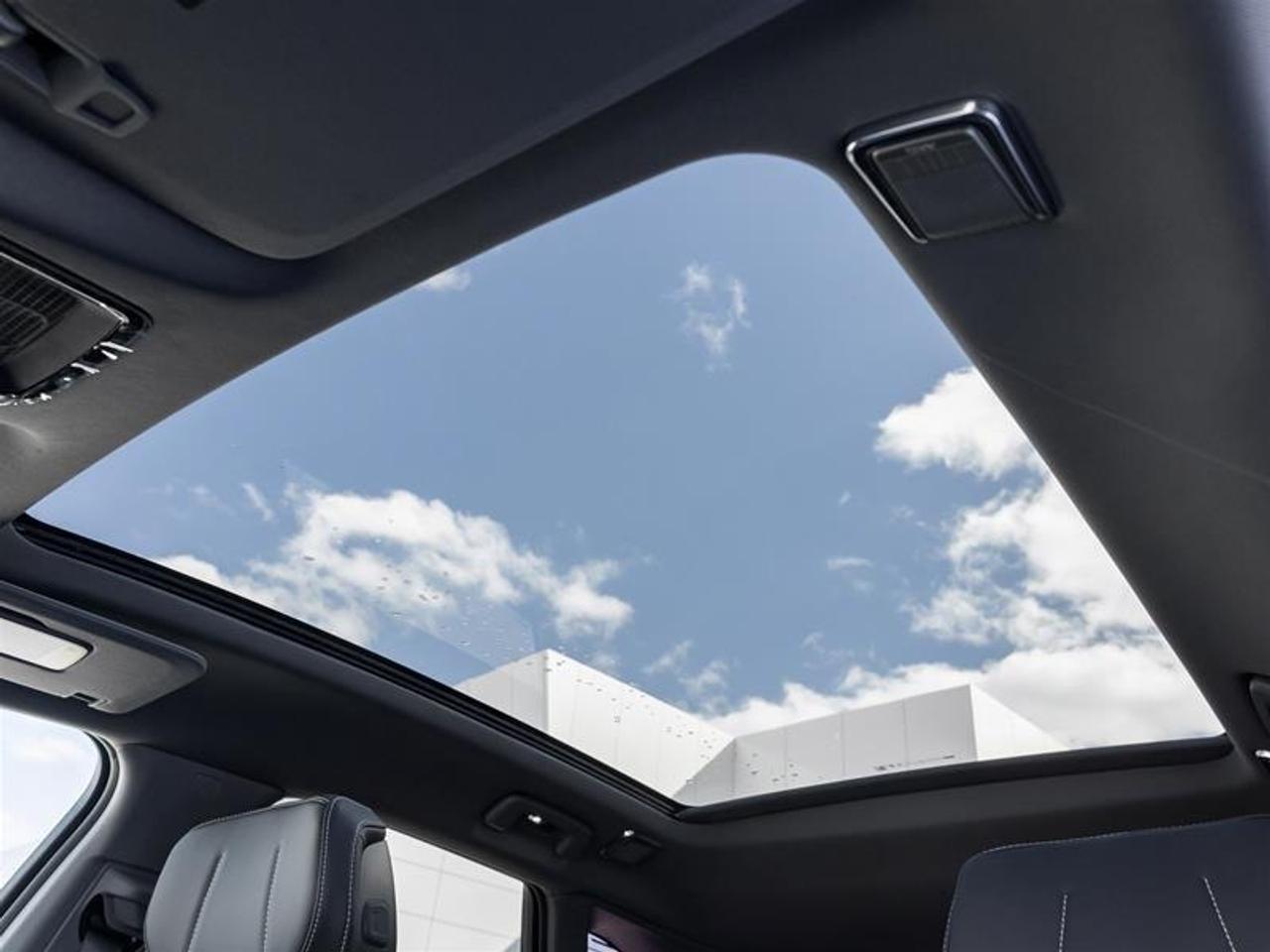 2026 Cadillac OPTIQ Premium Sport 4dr Photo