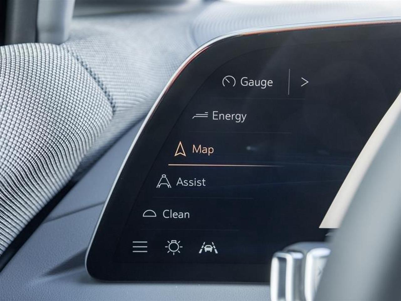 2026 Cadillac OPTIQ Luxury 4dr Photo