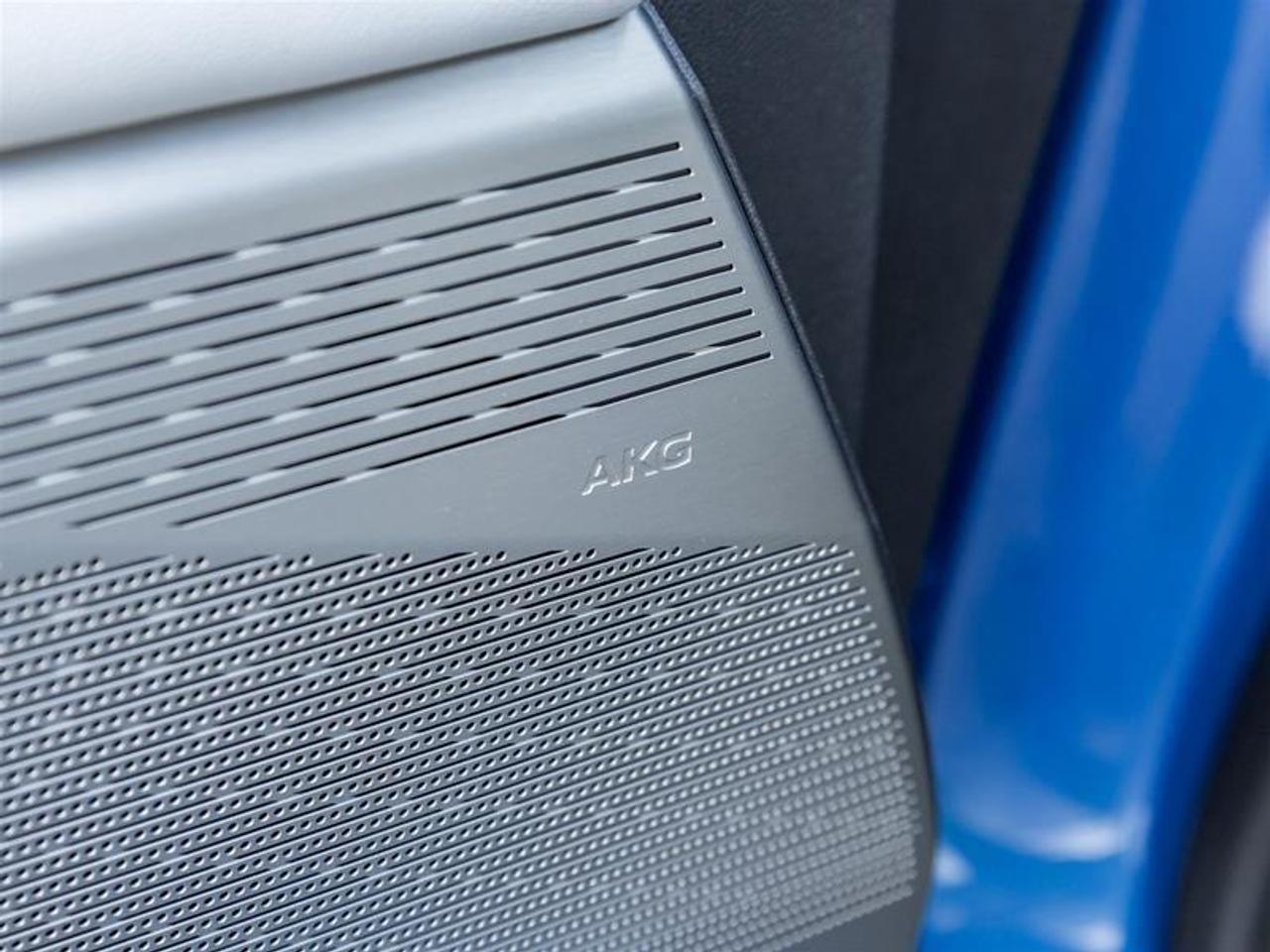 2026 Cadillac OPTIQ Luxury 4dr Photo