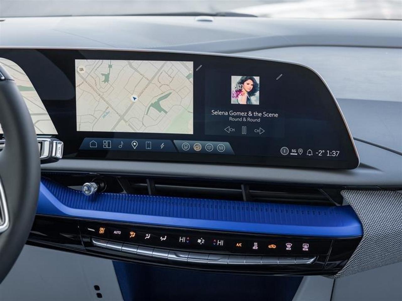 2026 Cadillac OPTIQ Luxury 4dr Photo