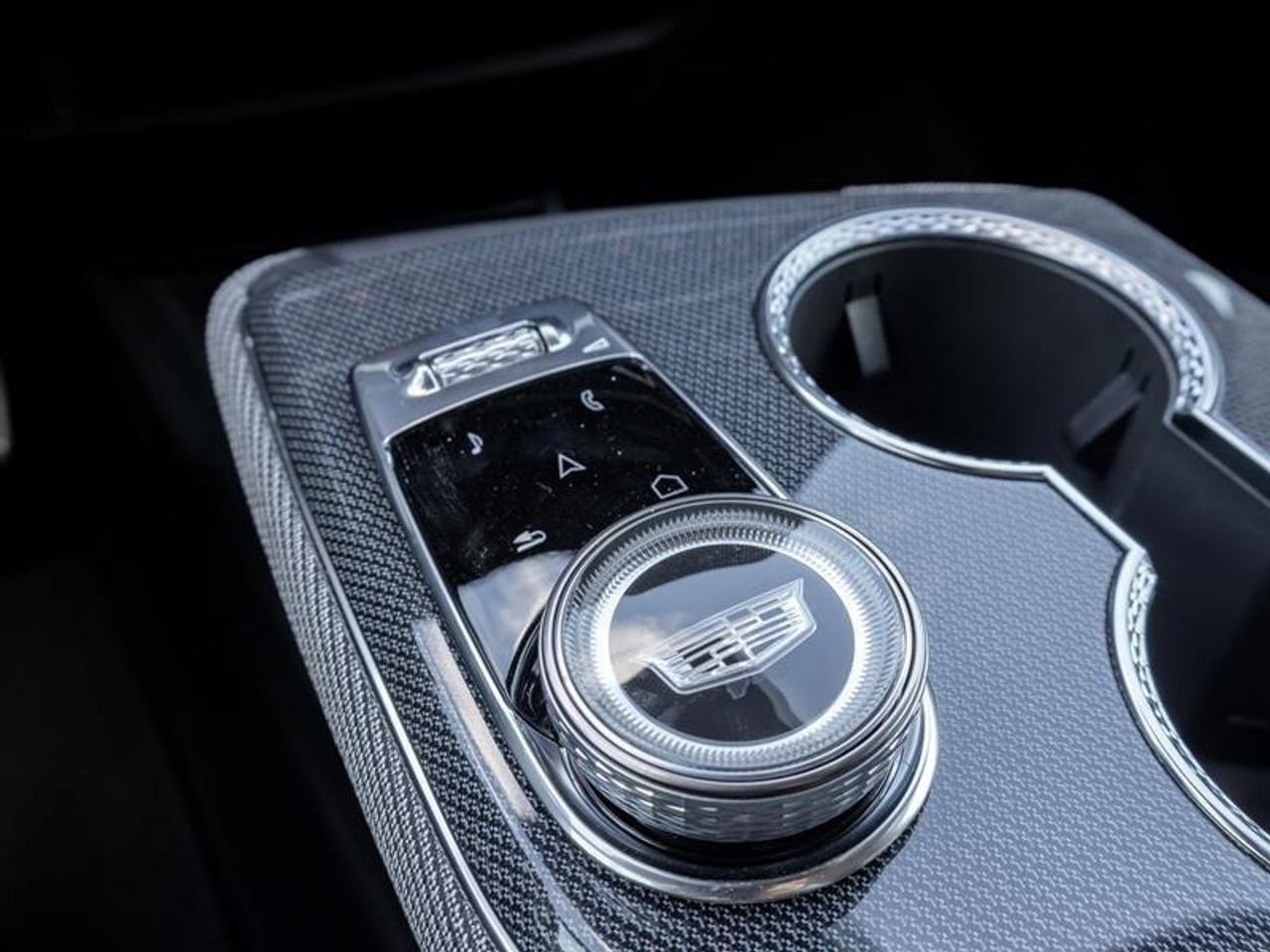 2026 Cadillac OPTIQ Premium Sport 4dr Photo