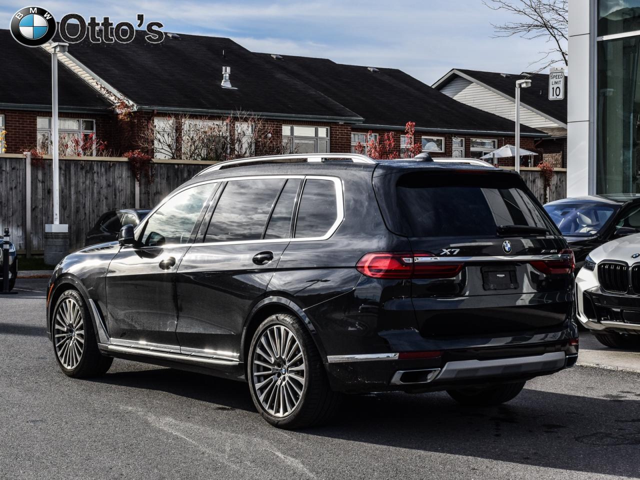 2022 BMW X7 xDrive40i Premium Enhanced Package 22inch Lt/Aly W Photo