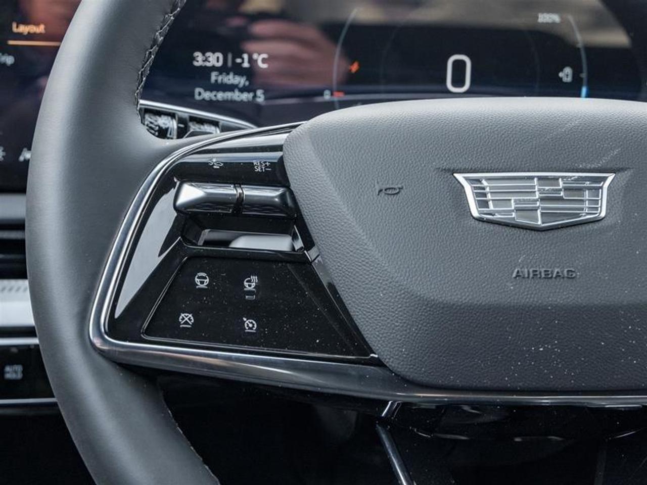 2026 Cadillac OPTIQ Luxury 4dr Photo