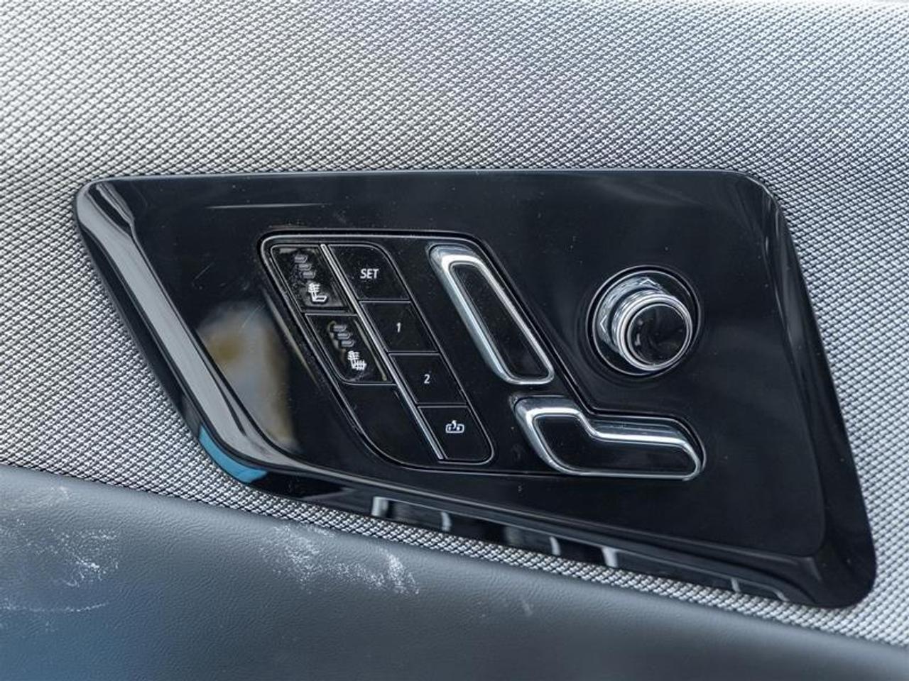 2026 Cadillac OPTIQ Luxury 4dr Photo