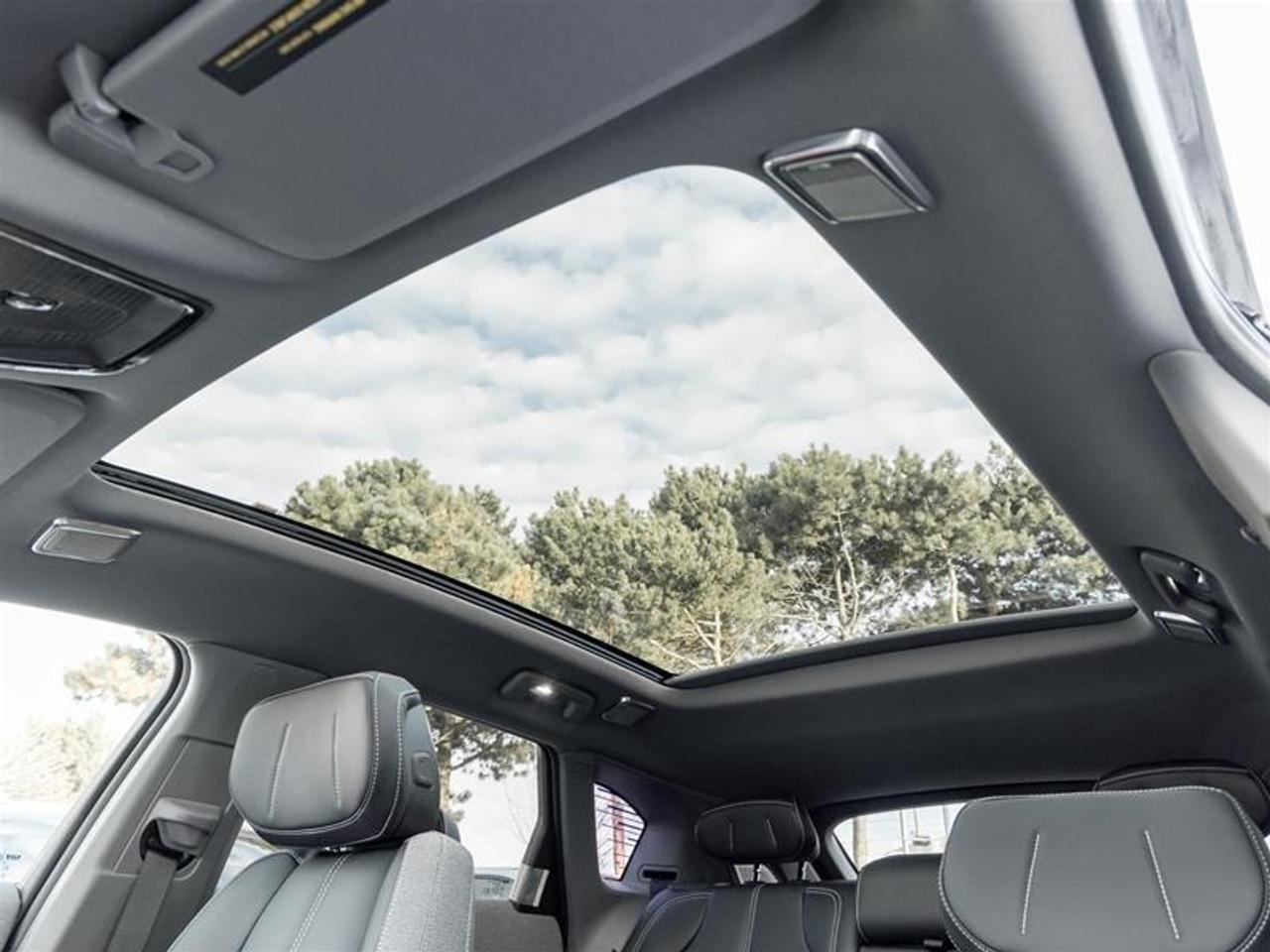 2026 Cadillac OPTIQ Luxury 4dr Photo