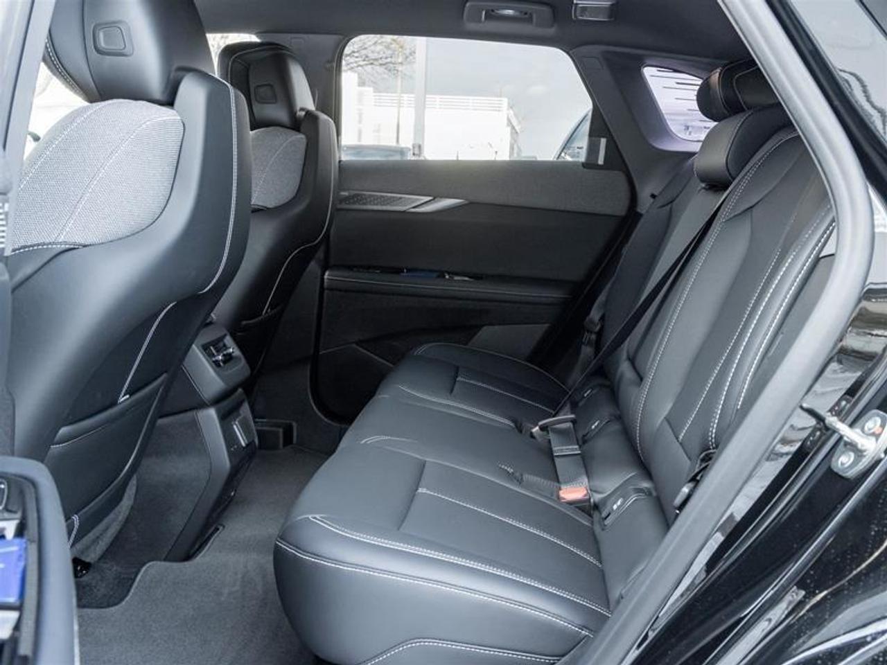 2026 Cadillac OPTIQ Luxury 4dr Photo