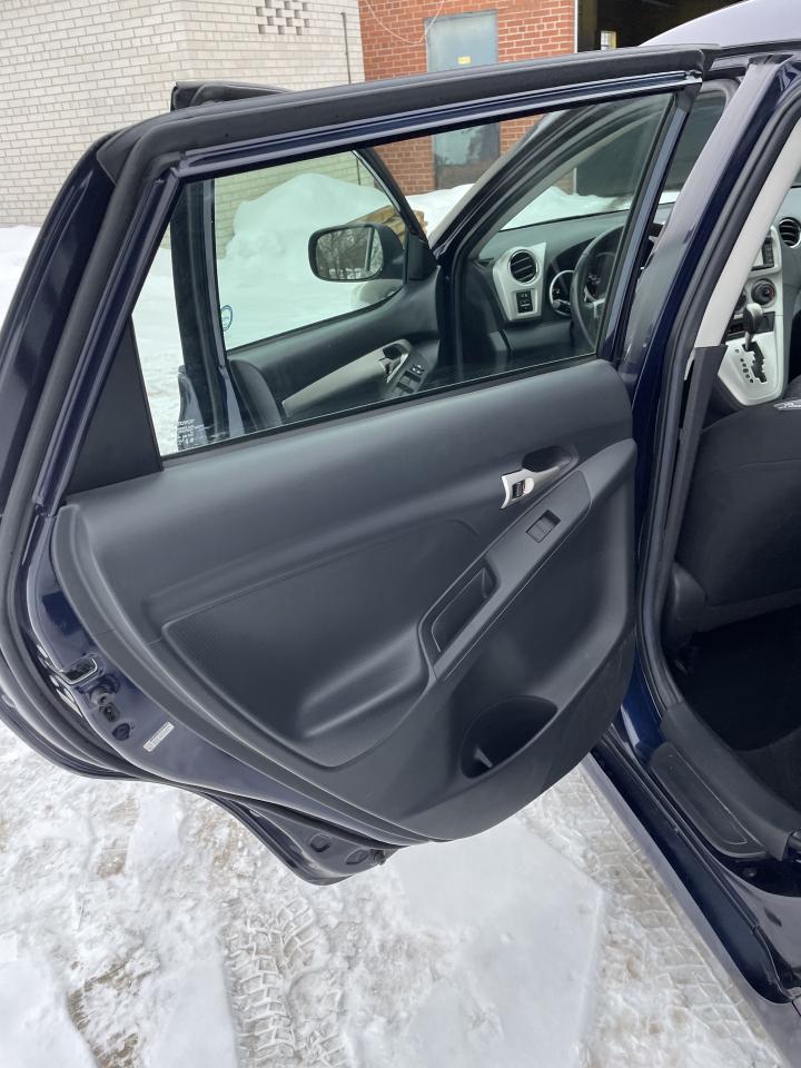 2013 Toyota Matrix AWD AUTO HATCHBACK BLUE TOOTH LOW KM Photo