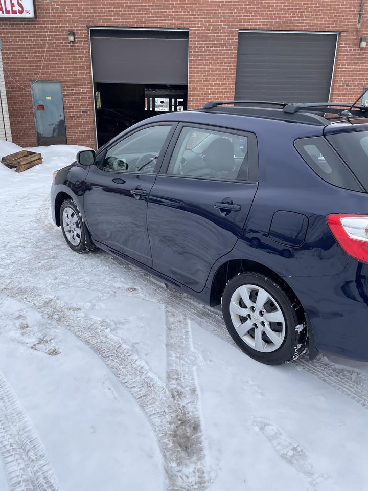2013 Toyota Matrix AWD AUTO HATCHBACK BLUE TOOTH LOW KM Photo