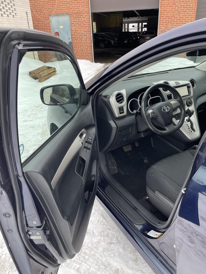 2013 Toyota Matrix AWD AUTO HATCHBACK BLUE TOOTH LOW KM Photo