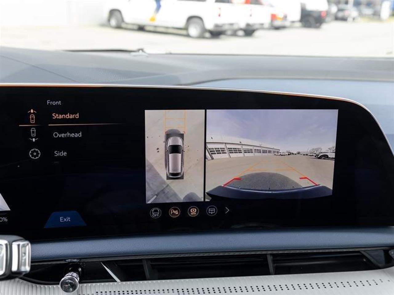 2026 Cadillac OPTIQ Premium Luxury 4dr Photo