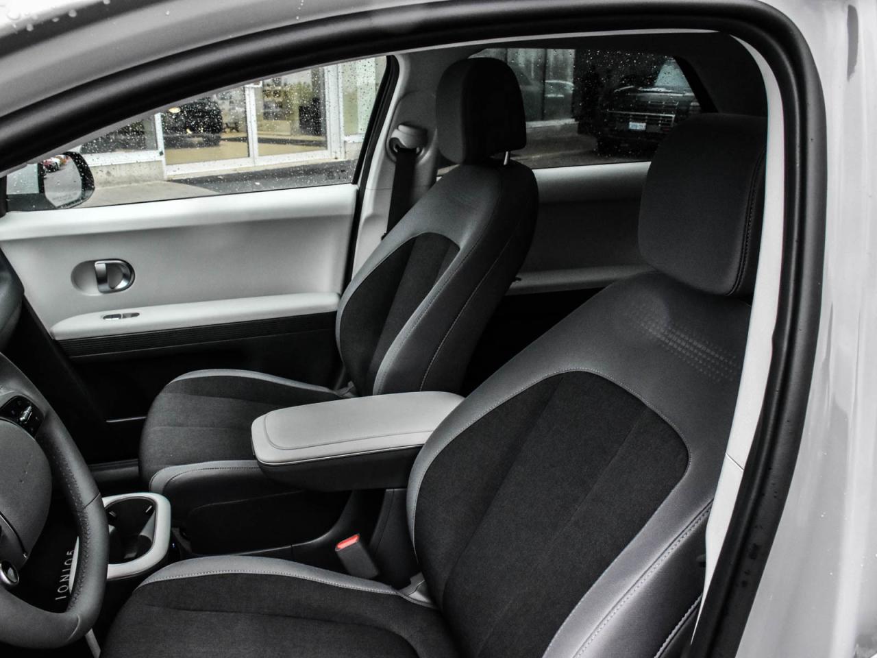 2024 Hyundai IONIQ 5 PREFERRED AWD LONG RANGE Photo