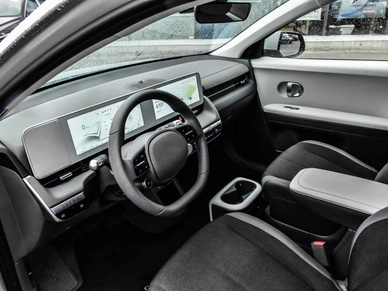 2024 Hyundai IONIQ 5 PREFERRED AWD LONG RANGE Photo