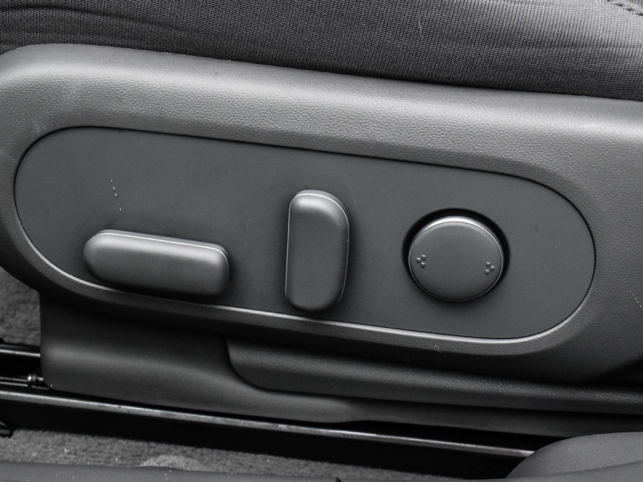 2024 Hyundai IONIQ 5 PREFERRED AWD LONG RANGE Photo