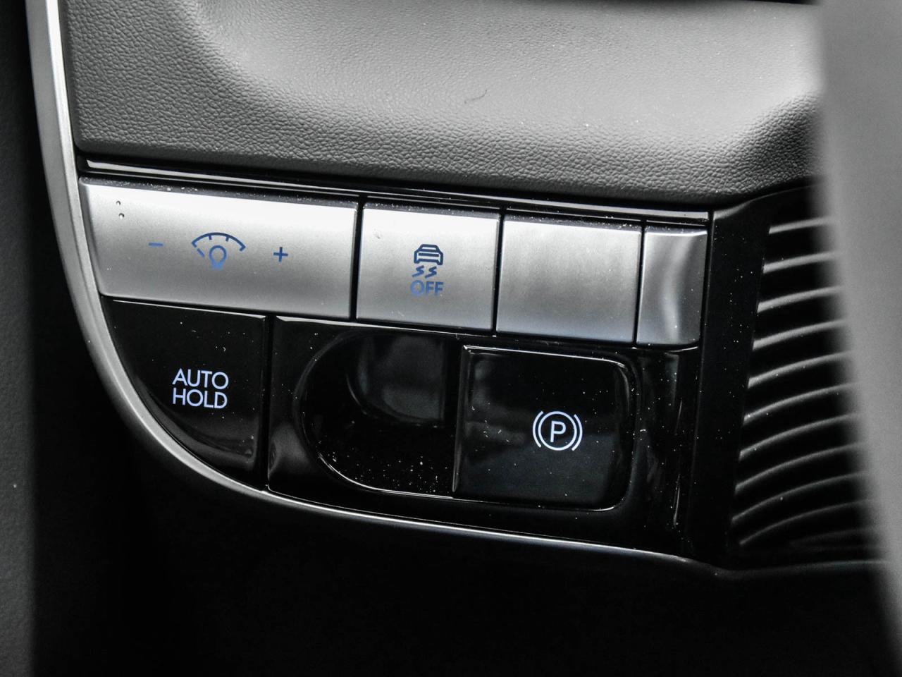 2024 Hyundai IONIQ 5 PREFERRED AWD LONG RANGE Photo