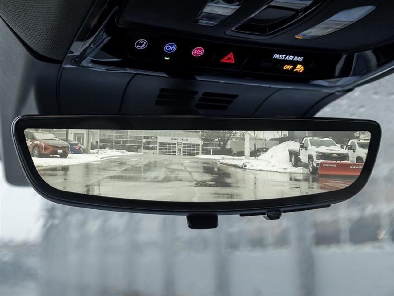 2026 Cadillac OPTIQ Premium Sport 4dr Photo