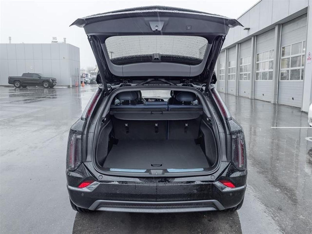 2026 Cadillac OPTIQ Premium Sport 4dr Photo