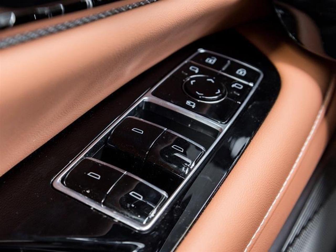 2026 Cadillac OPTIQ Premium Luxury 4dr Photo