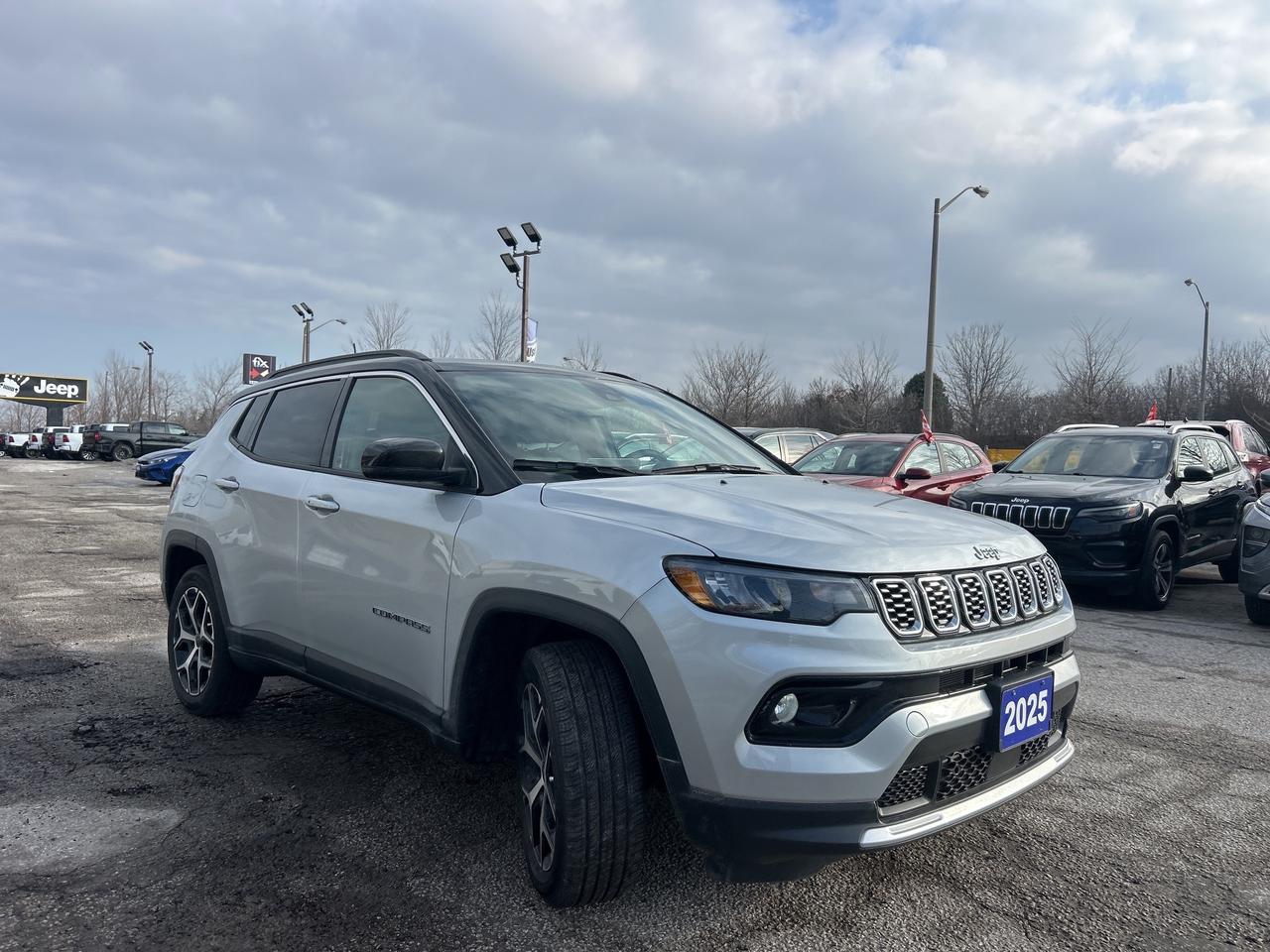 2025 Jeep Compass Limited 4x4 w/Panoramic Sunroof, Alpine Sound Photo